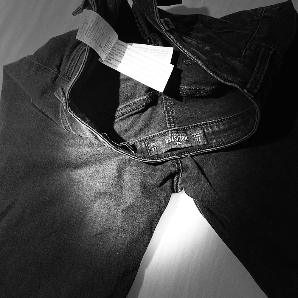 High waist- Hollister skinny jeans (black)